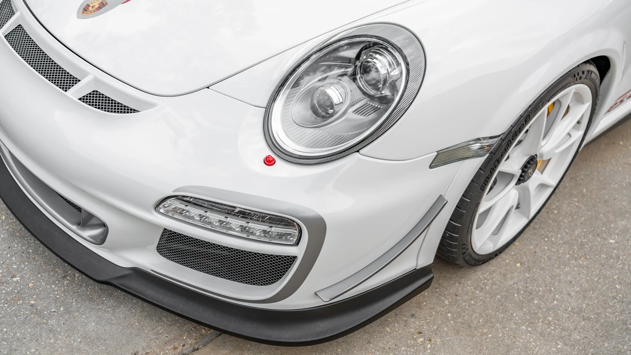 2011 Porsche 997 GT3 RS 4.0 - Image 15 of 31