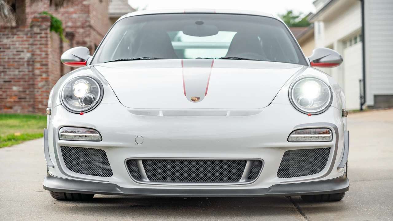 2011 Porsche 997 GT3 RS 4.0 - Image 16 of 31