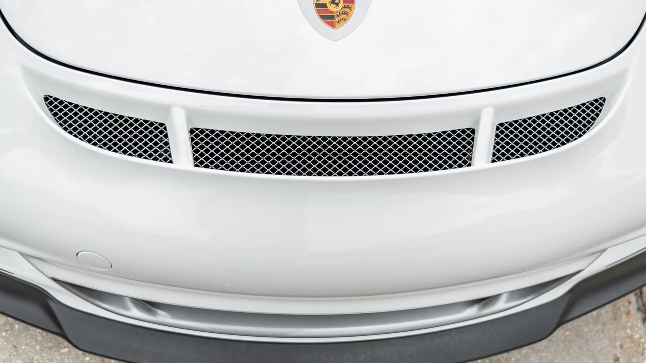 2011 Porsche 997 GT3 RS 4.0 - Image 24 of 31