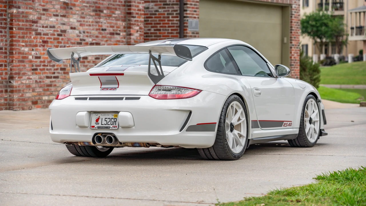 2011 Porsche 997 GT3 RS 4.0 - Image 6 of 31