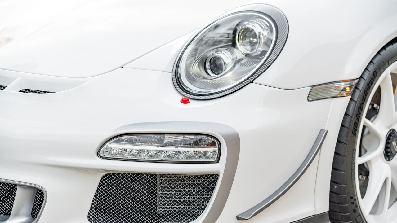2011 Porsche 997 GT3 RS 4.0 - Image 20 of 31