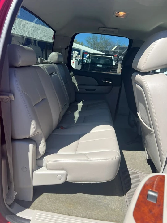 2011 GMC Sierra Heavy Duty 3rd Gen - Image 14 of 19