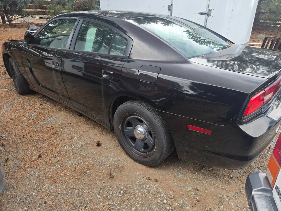 2011 Dodge Charger 7th Gen - Image 2 of 10