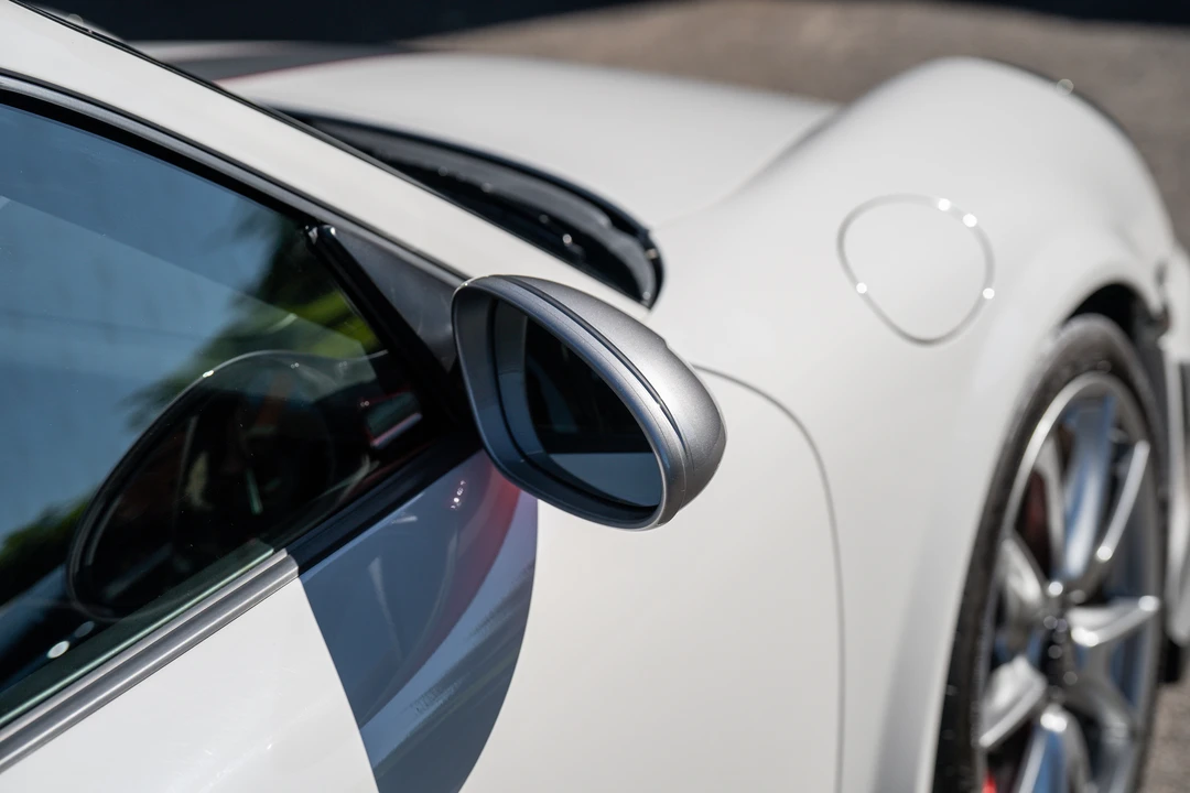 2011 Porsche 997 GT3 RS - Image 27 of 31