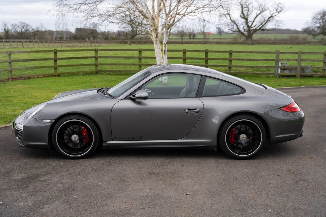 2011 Porsche 997 Carrera GTS - Image 9 of 31