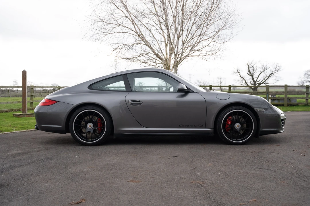 2011 Porsche 997 Carrera GTS - Image 16 of 31
