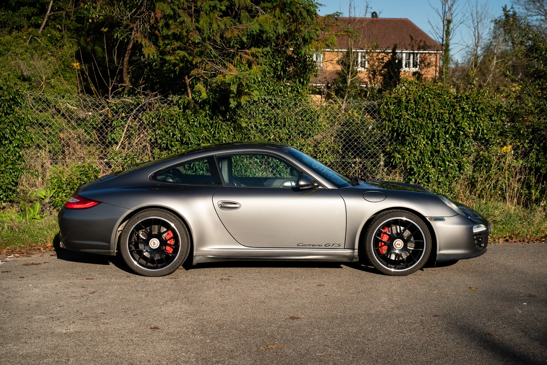 2011 Porsche 997 Carrera GTS - Image 17 of 31