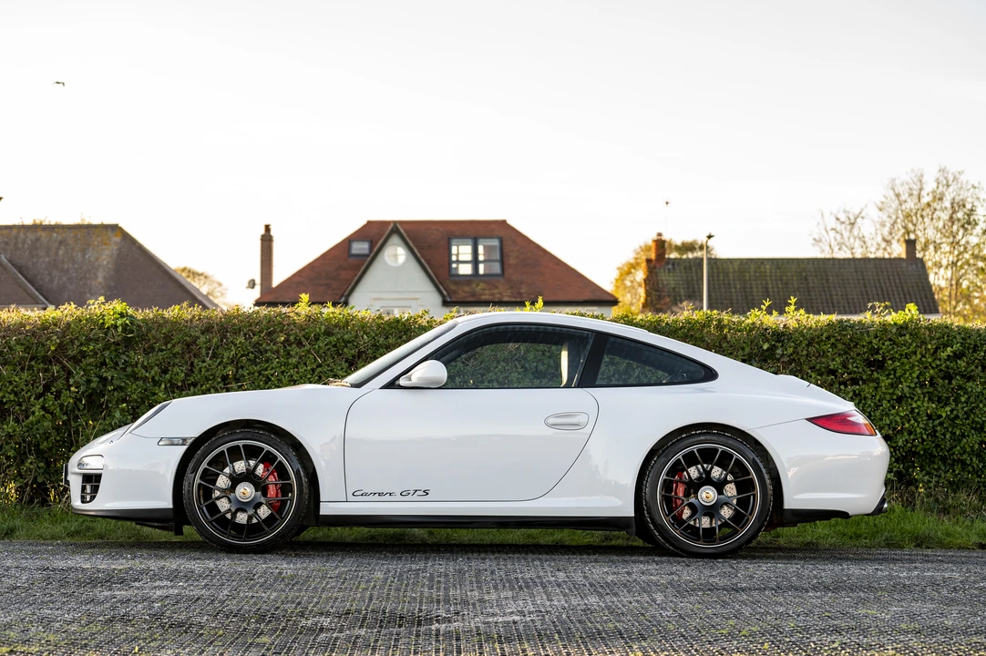 2011 Porsche 997 Carrera S - Image 9 of 31