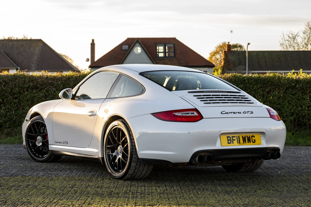 2011 Porsche 997 Carrera S - Image 16 of 31