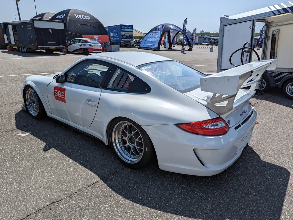 2011 Porsche 997 GT3 - Image 6 of 31