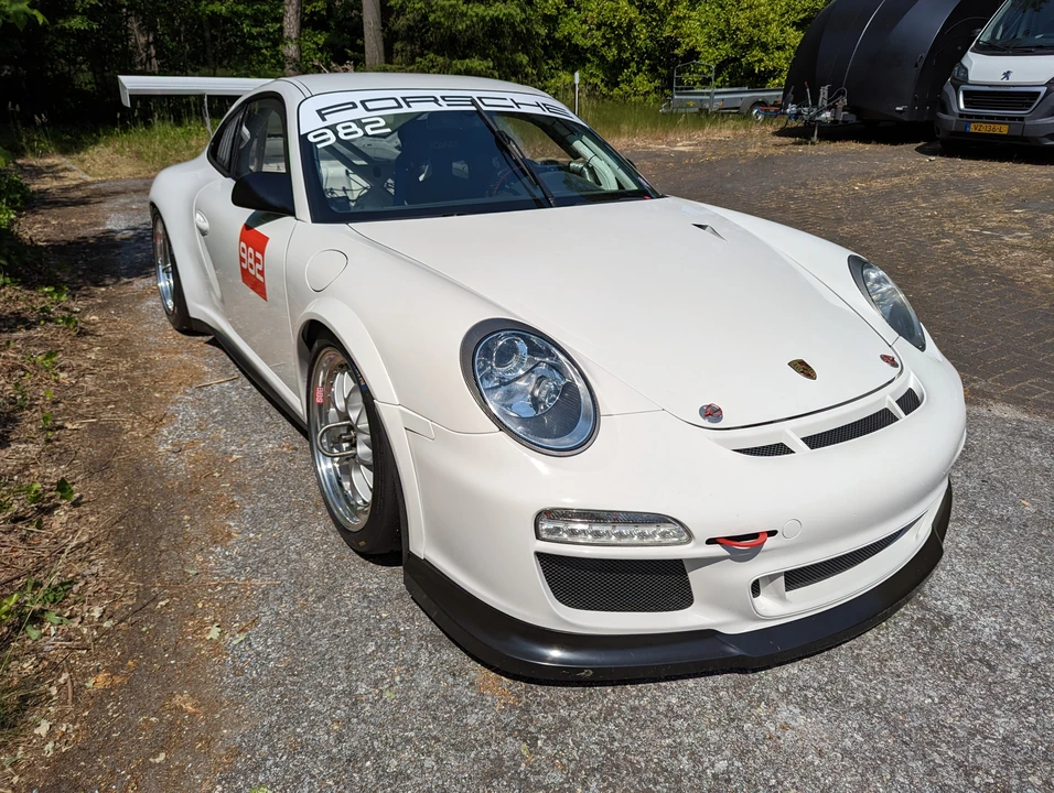 2011 Porsche 997 GT3 - Image 14 of 31