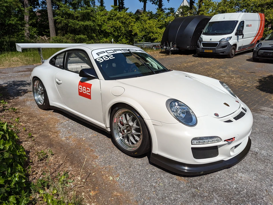 2011 Porsche 997 GT3 - Image 13 of 31