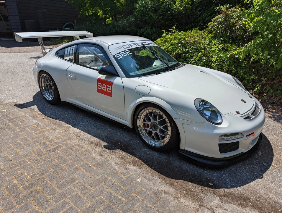 2011 Porsche 997 GT3 - Image 12 of 31