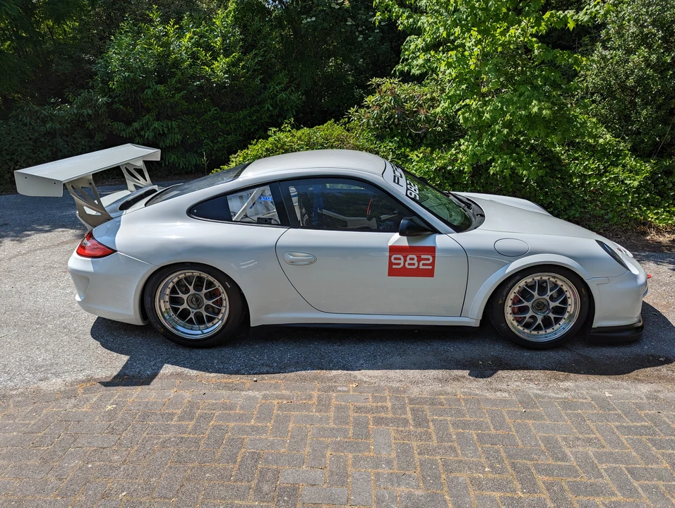 2011 Porsche 997 GT3 - Image 11 of 31