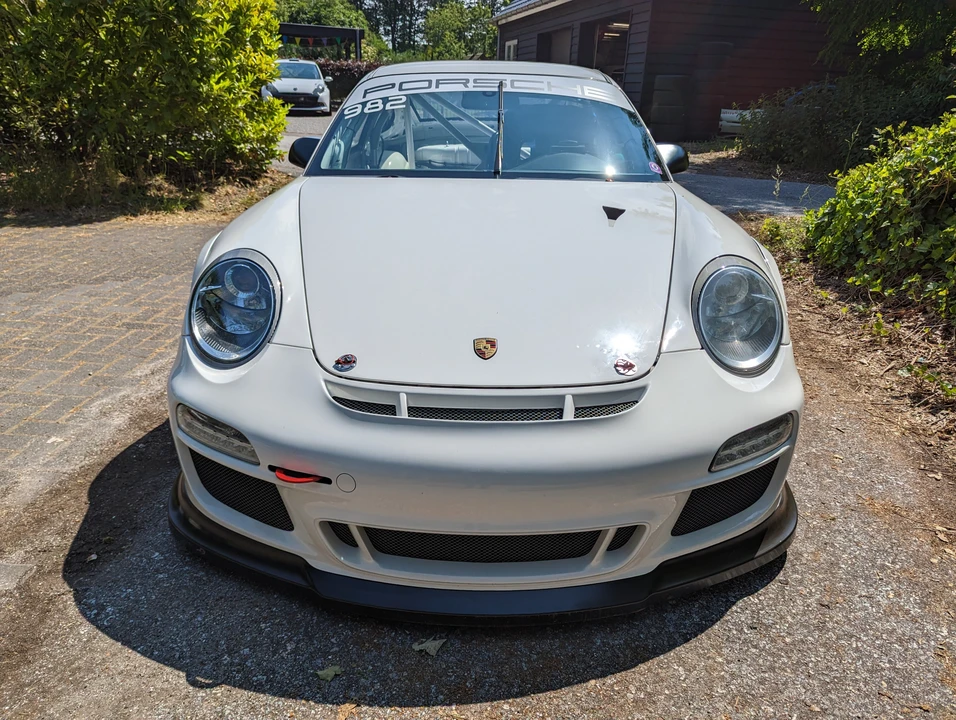 2011 Porsche 997 GT3 - Image 15 of 31