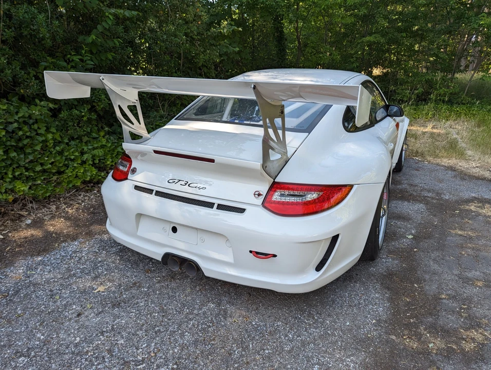 2011 Porsche 997 GT3 - Image 18 of 31