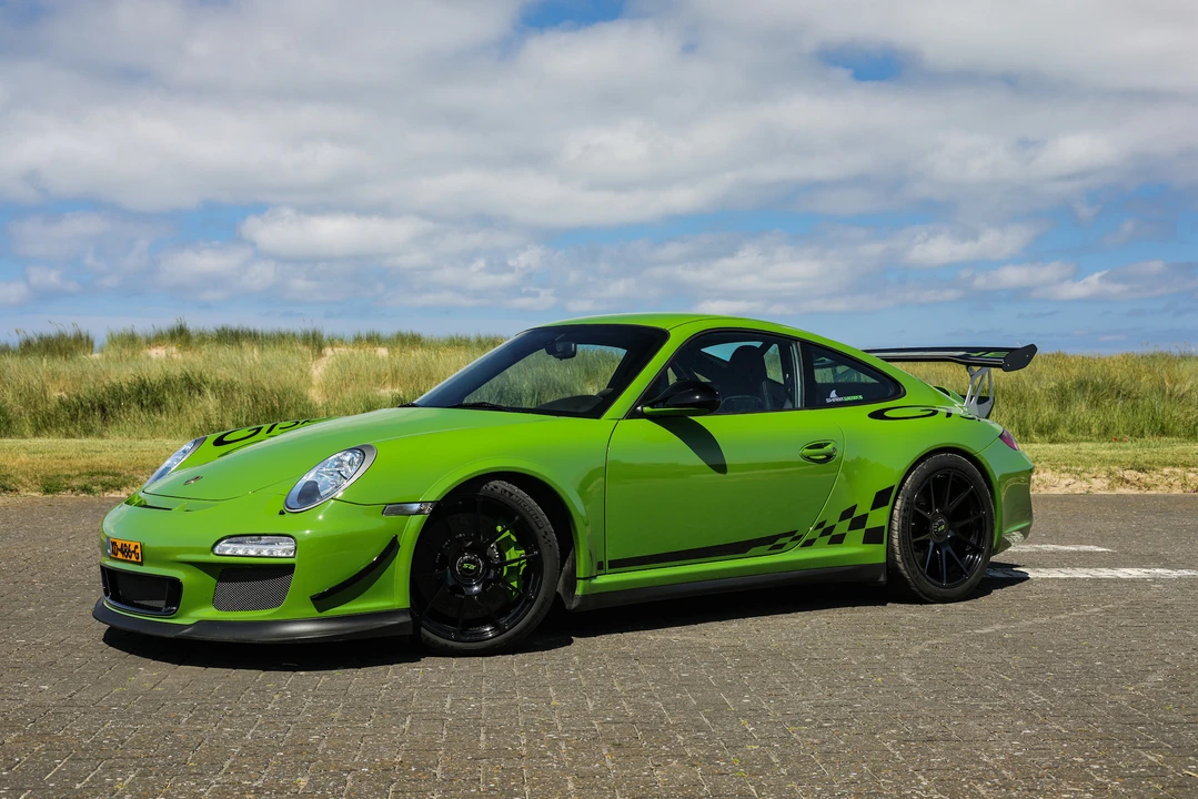 2011 Porsche 997 GT3 RS - Image 9 of 31
