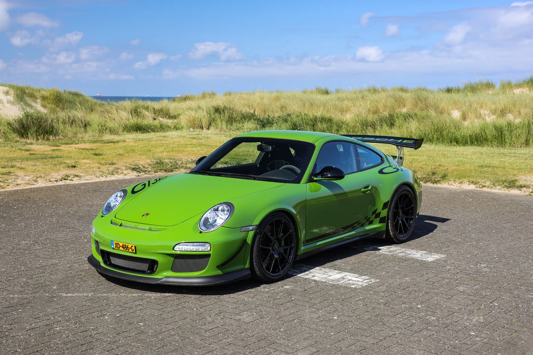 2011 Porsche 997 GT3 RS - Image 7 of 31