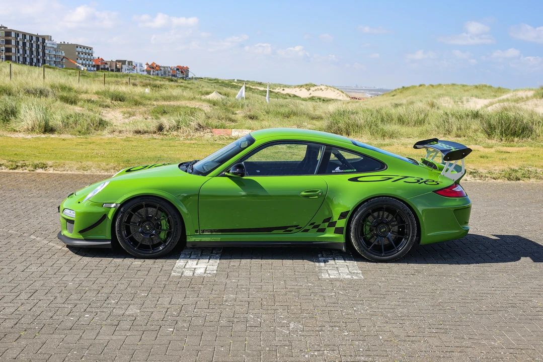 2011 Porsche 997 GT3 RS - Image 26 of 31