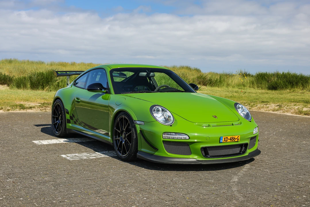 2011 Porsche 997 GT3 RS - Image 13 of 31