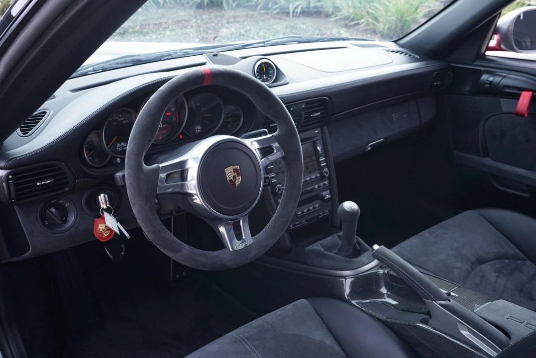 2011 Porsche 997 GT3 RS - Image 13 of 17