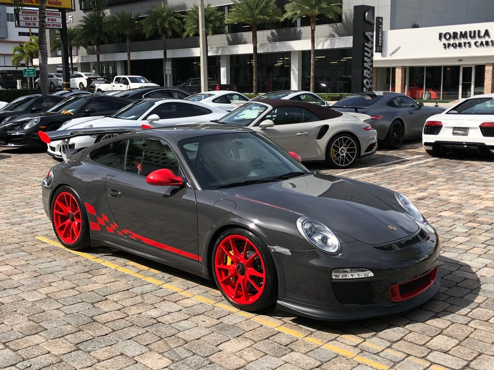 2011 Porsche 997 GT3 RS - Image 4 of 31