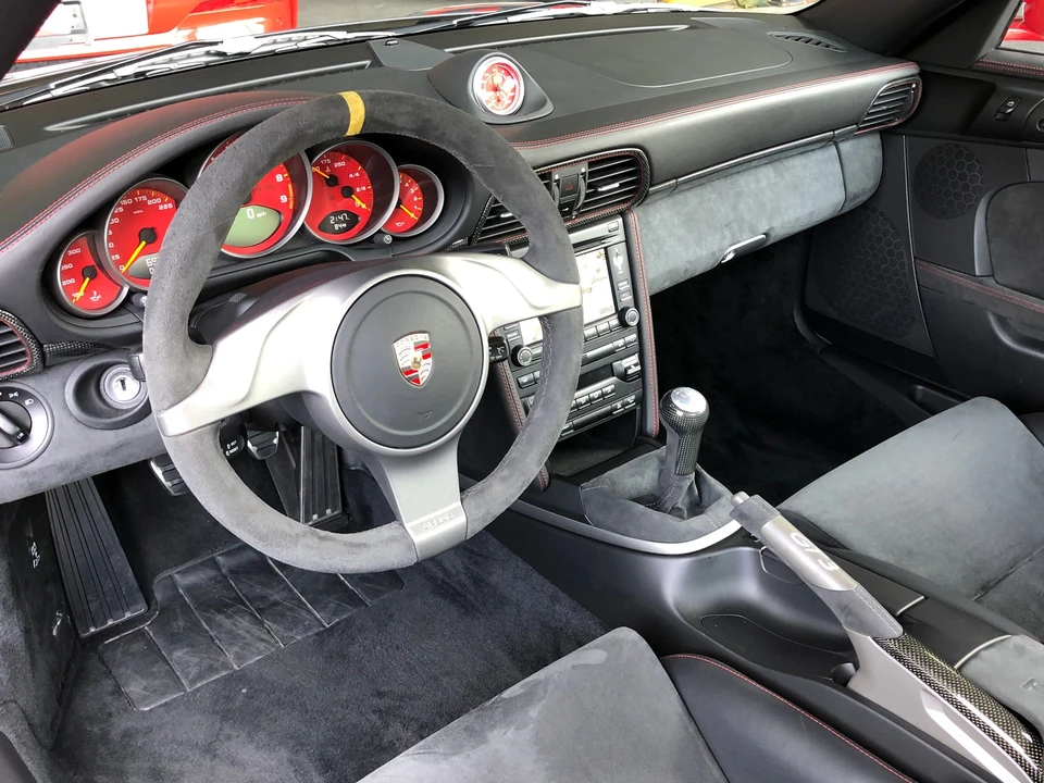 2011 Porsche 997 GT3 RS - Image 18 of 31