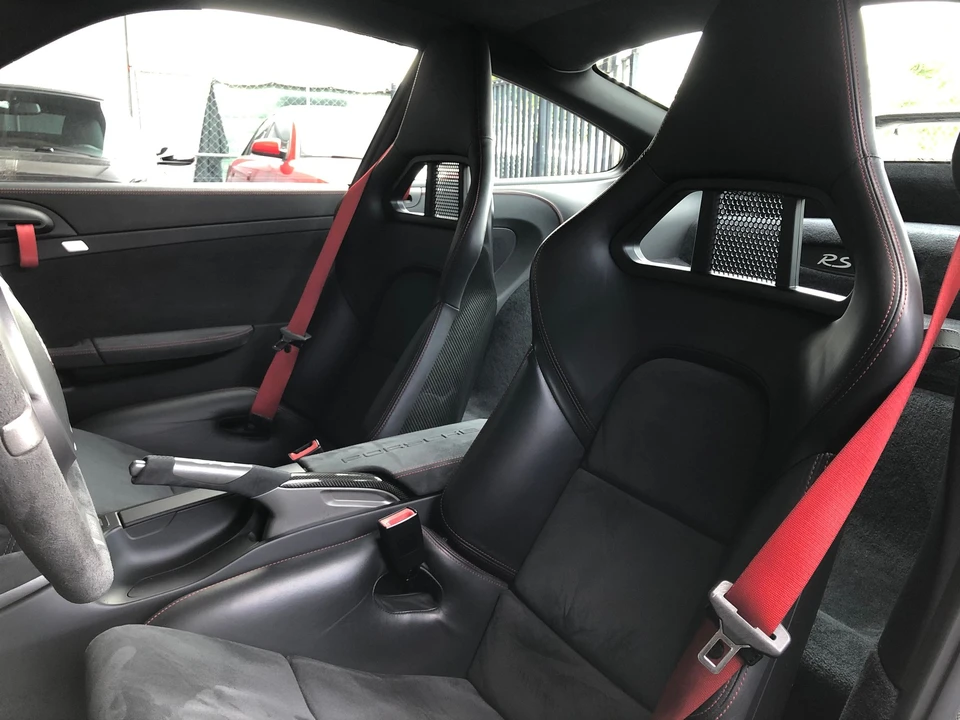 2011 Porsche 997 GT3 RS - Image 17 of 31