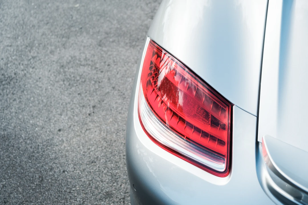2011 Porsche 987 Cayman S - Image 24 of 31