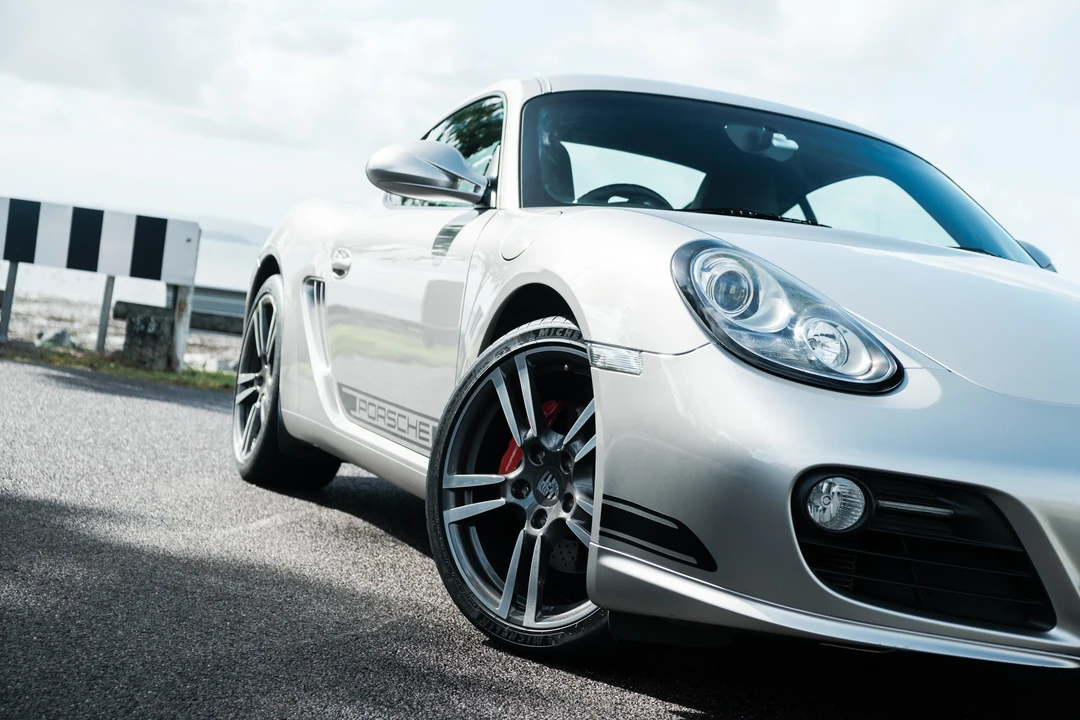 2011 Porsche 987 Cayman S - Image 18 of 31