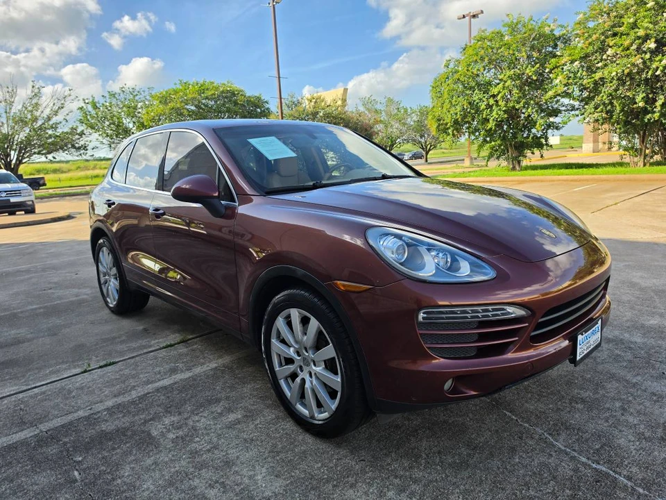 2011 Porsche 958 Cayenne - Image 2 of 23
