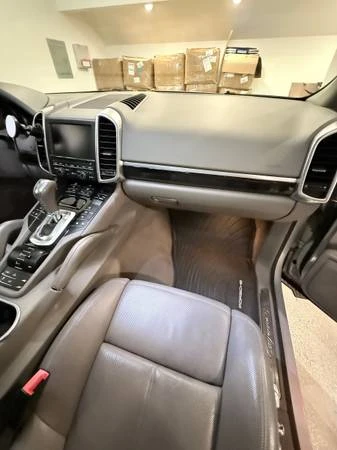 2011 Porsche 958 Cayenne - Image 19 of 21