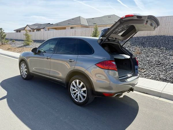 2011 Porsche 958 Cayenne S - Image 7 of 21