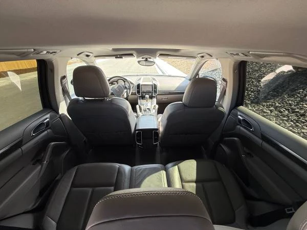 2011 Porsche 958 Cayenne S - Image 8 of 21