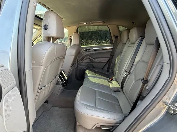 2011 Porsche 958 Cayenne S - Image 18 of 21