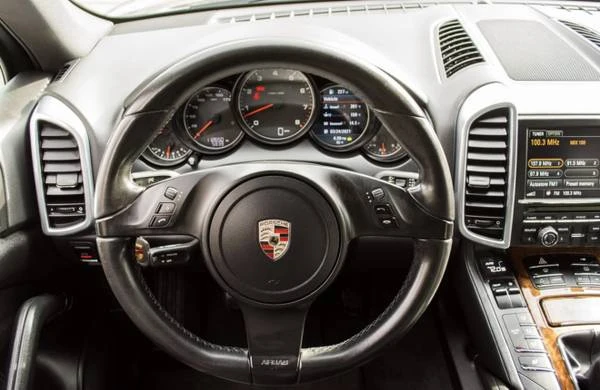 2011 Porsche 958 Cayenne S - Image 13 of 13