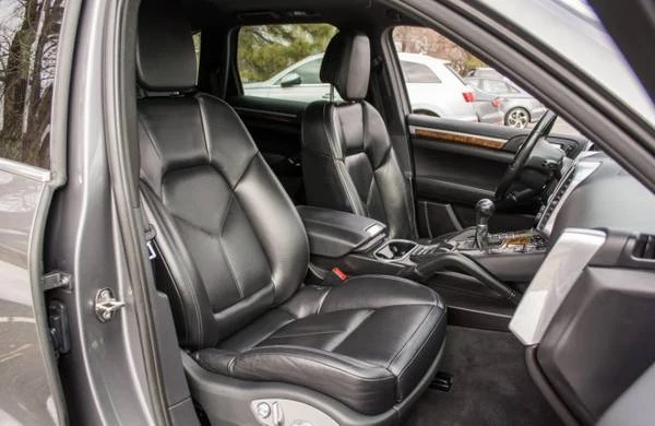 2011 Porsche 958 Cayenne S - Image 8 of 13