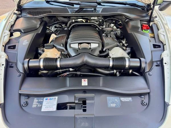 2011 Porsche 958 Cayenne S - Image 16 of 18