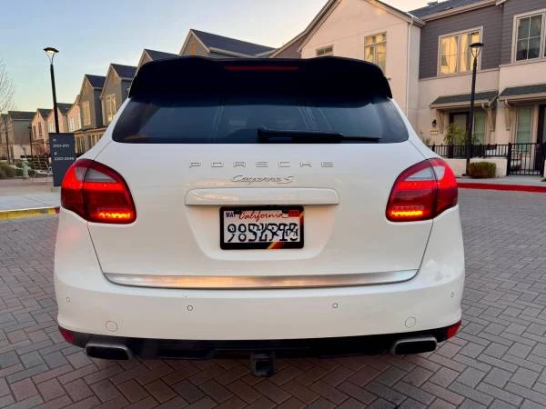 2011 Porsche 958 Cayenne S - Image 8 of 18