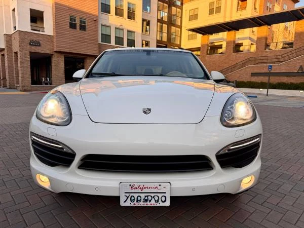 2011 Porsche 958 Cayenne S - Image 3 of 18