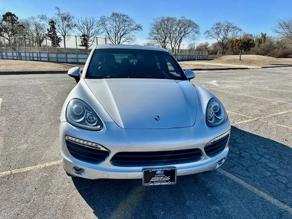 2011 Porsche 958 Cayenne S - Image 4 of 10