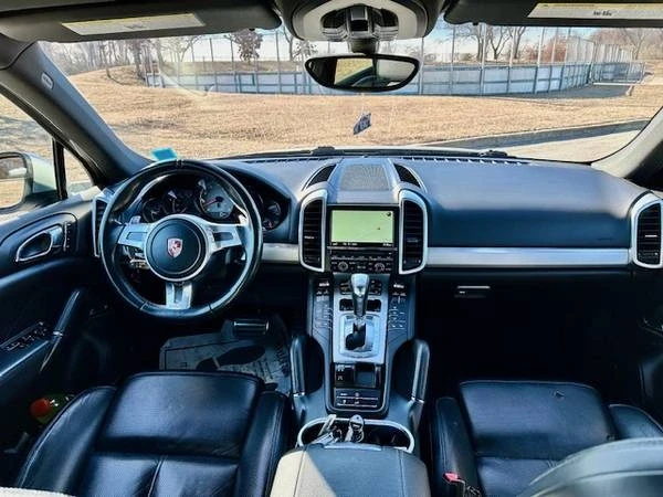 2011 Porsche 958 Cayenne S - Image 6 of 10