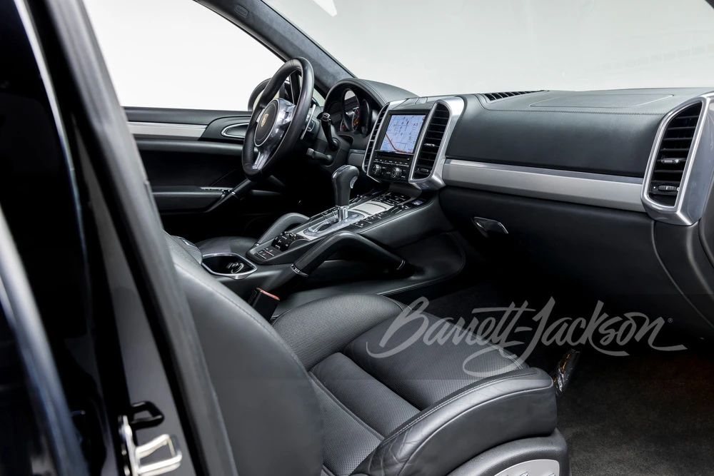 2011 Porsche 958 Cayenne Turbo - Image 9 of 29