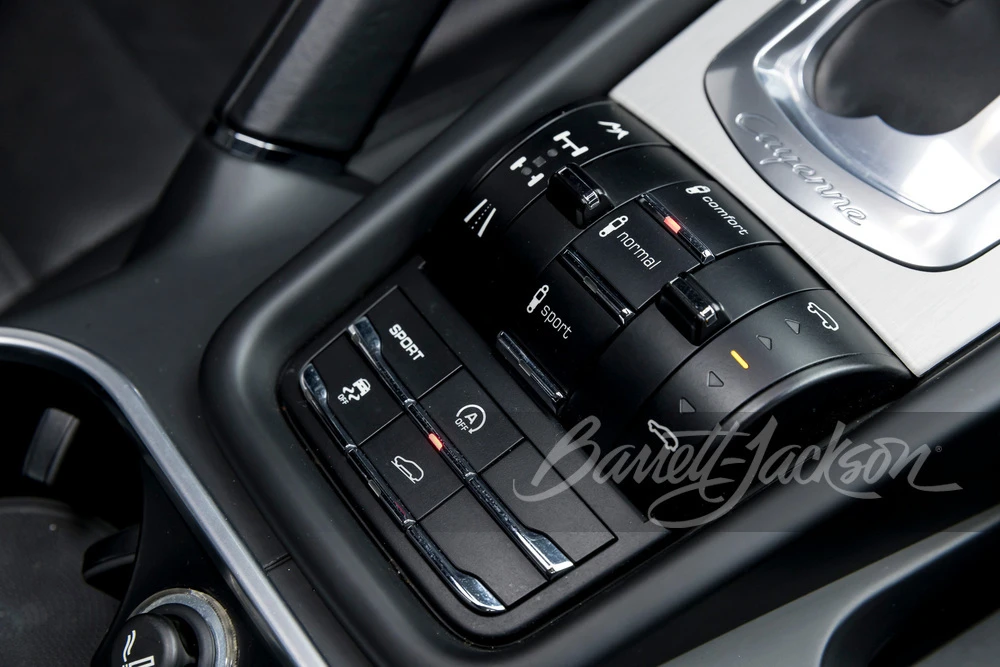 2011 Porsche 958 Cayenne Turbo - Image 17 of 29