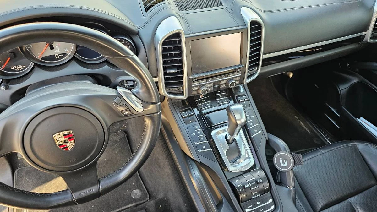 2011 Porsche 958 Cayenne S - Image 15 of 18