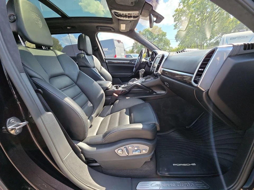 2011 Porsche 958 Cayenne Turbo - Image 8 of 21