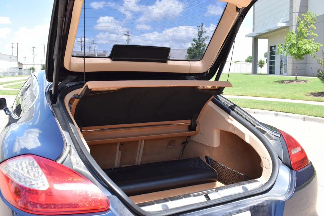 2011 Porsche Panamera - Image 21 of 24