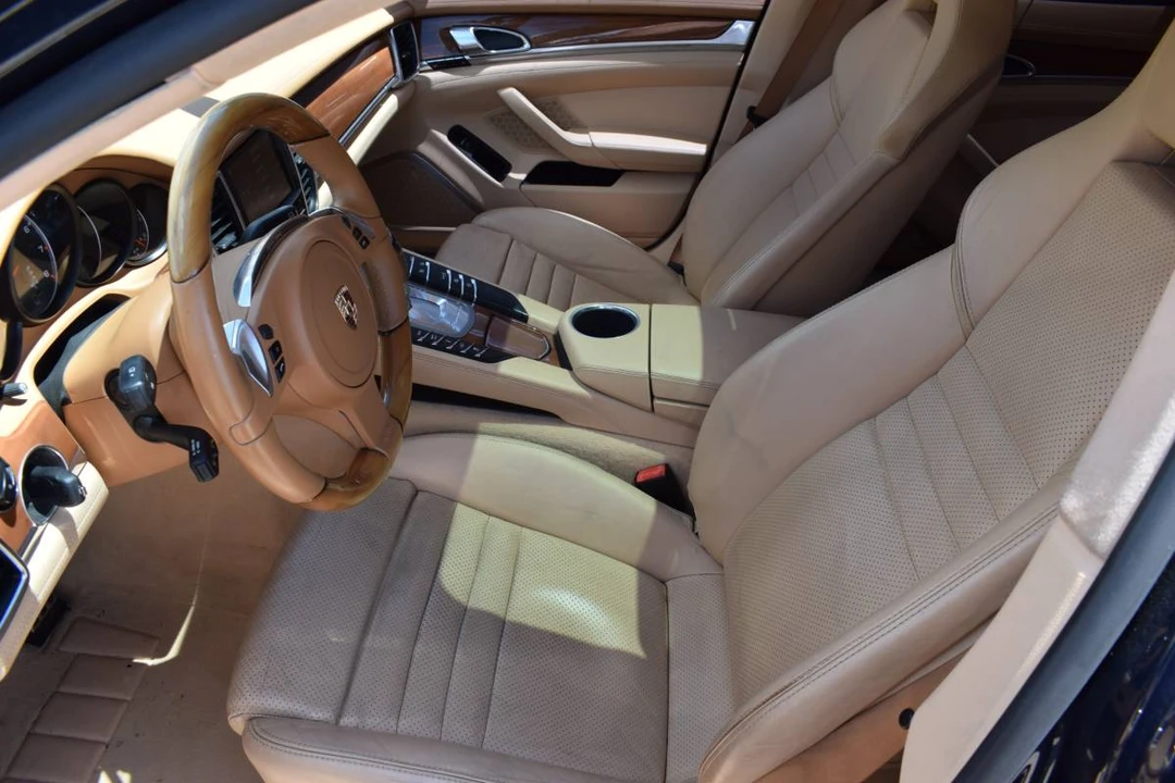 2011 Porsche Panamera - Image 9 of 24
