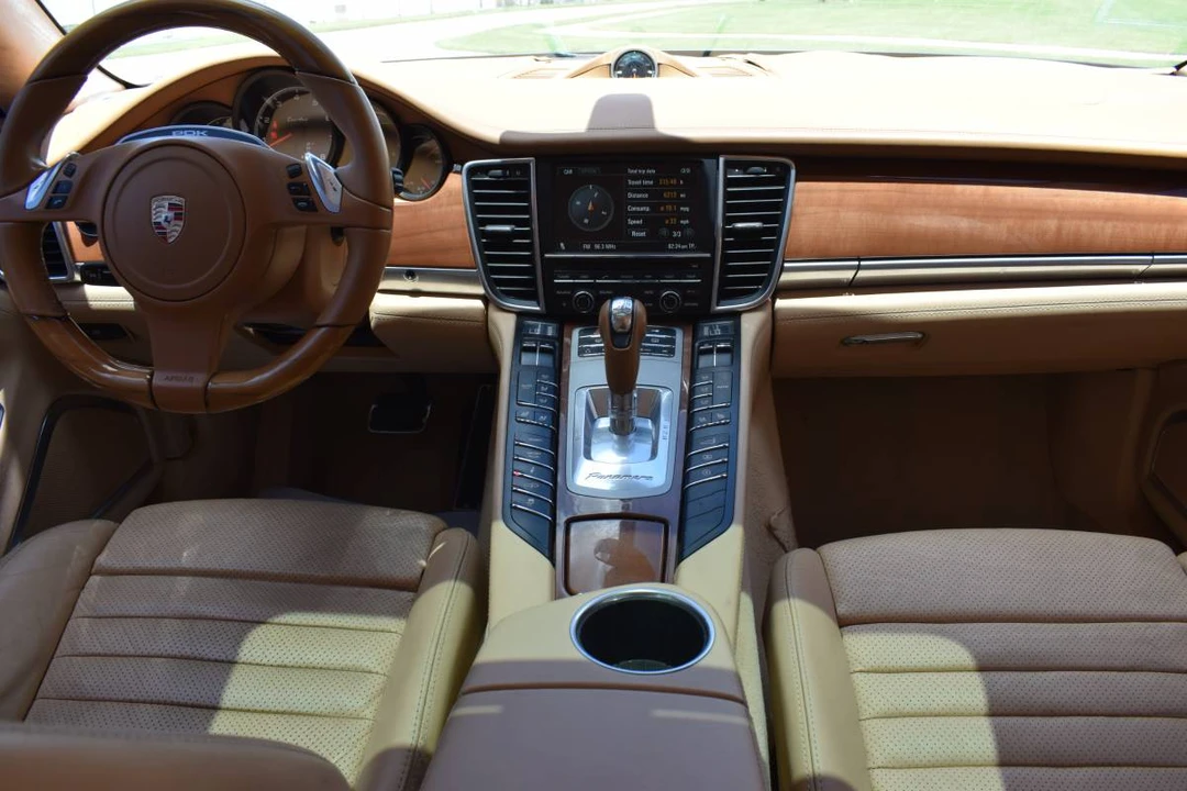 2011 Porsche Panamera - Image 13 of 24
