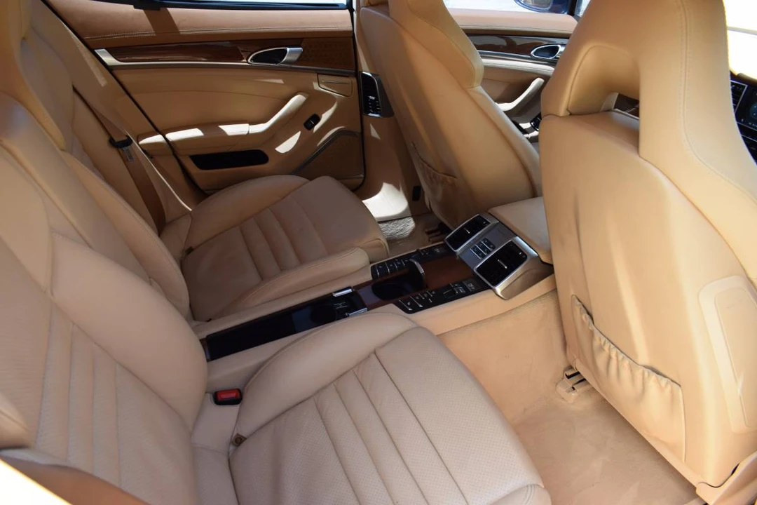2011 Porsche Panamera - Image 16 of 24